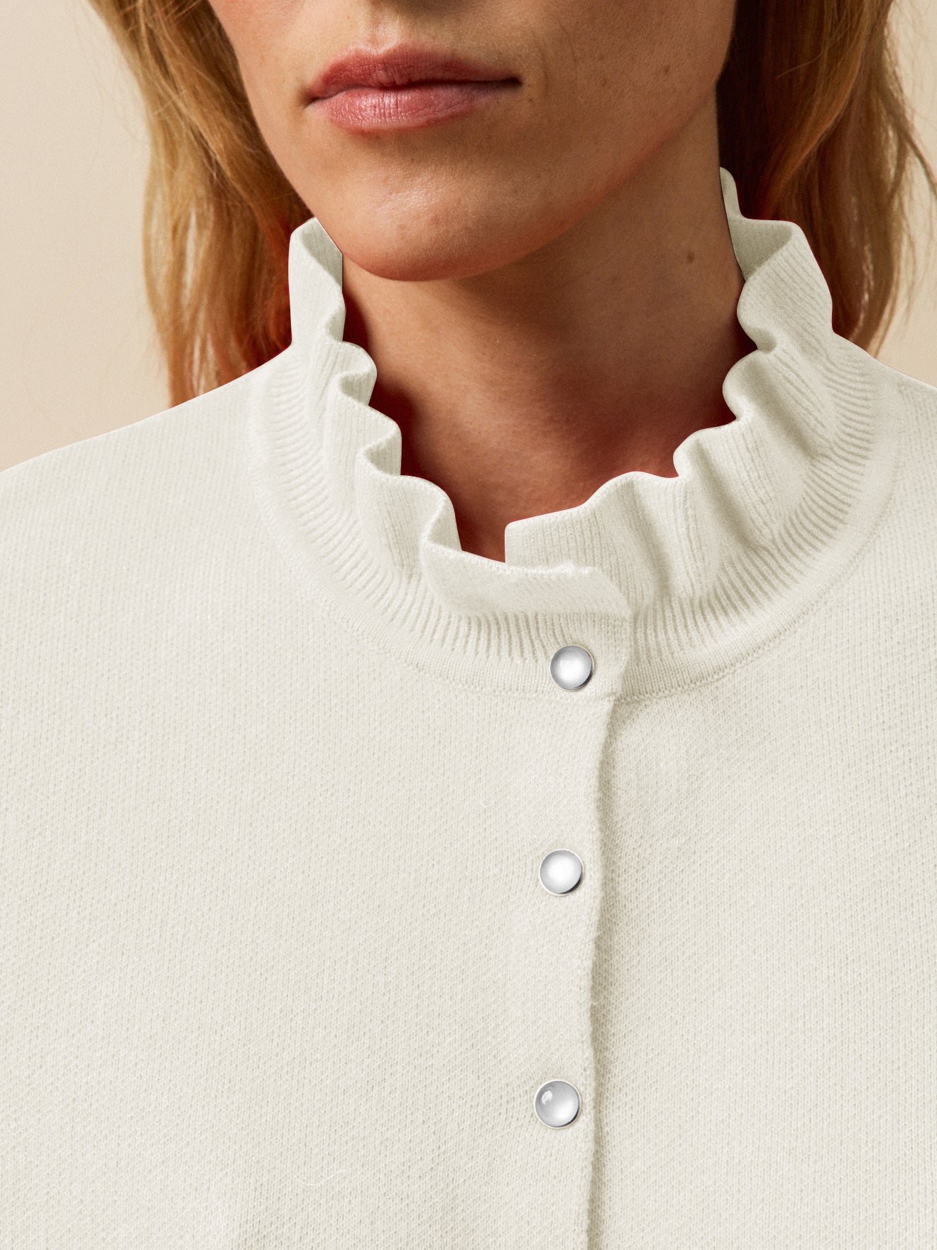 Damencardigan mit Volants aus Bio-Baumwolle und Cashmere - Image 3