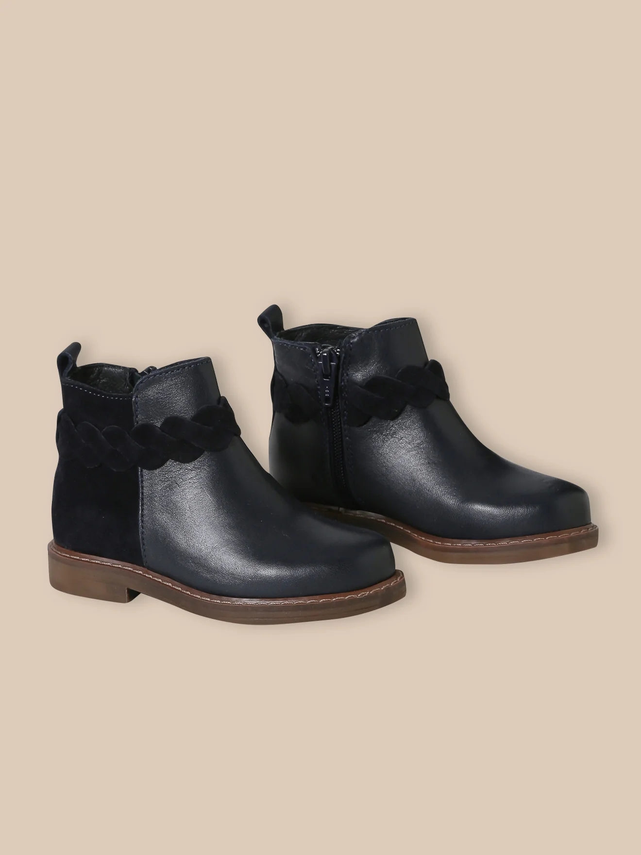 Mädchen-Boots mit Lederflechtung