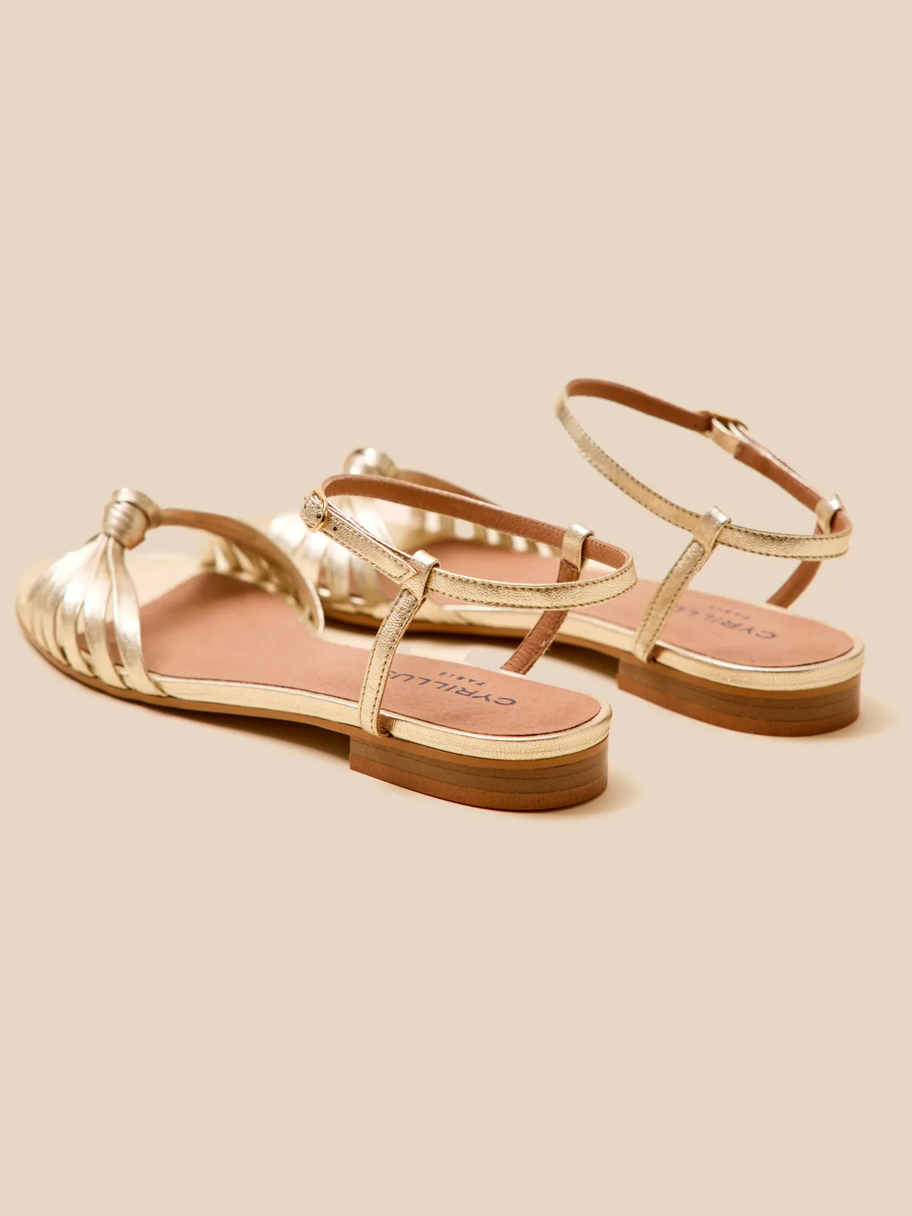 Damensandalen aus Leder, flach, Metallic-Look - Image 2