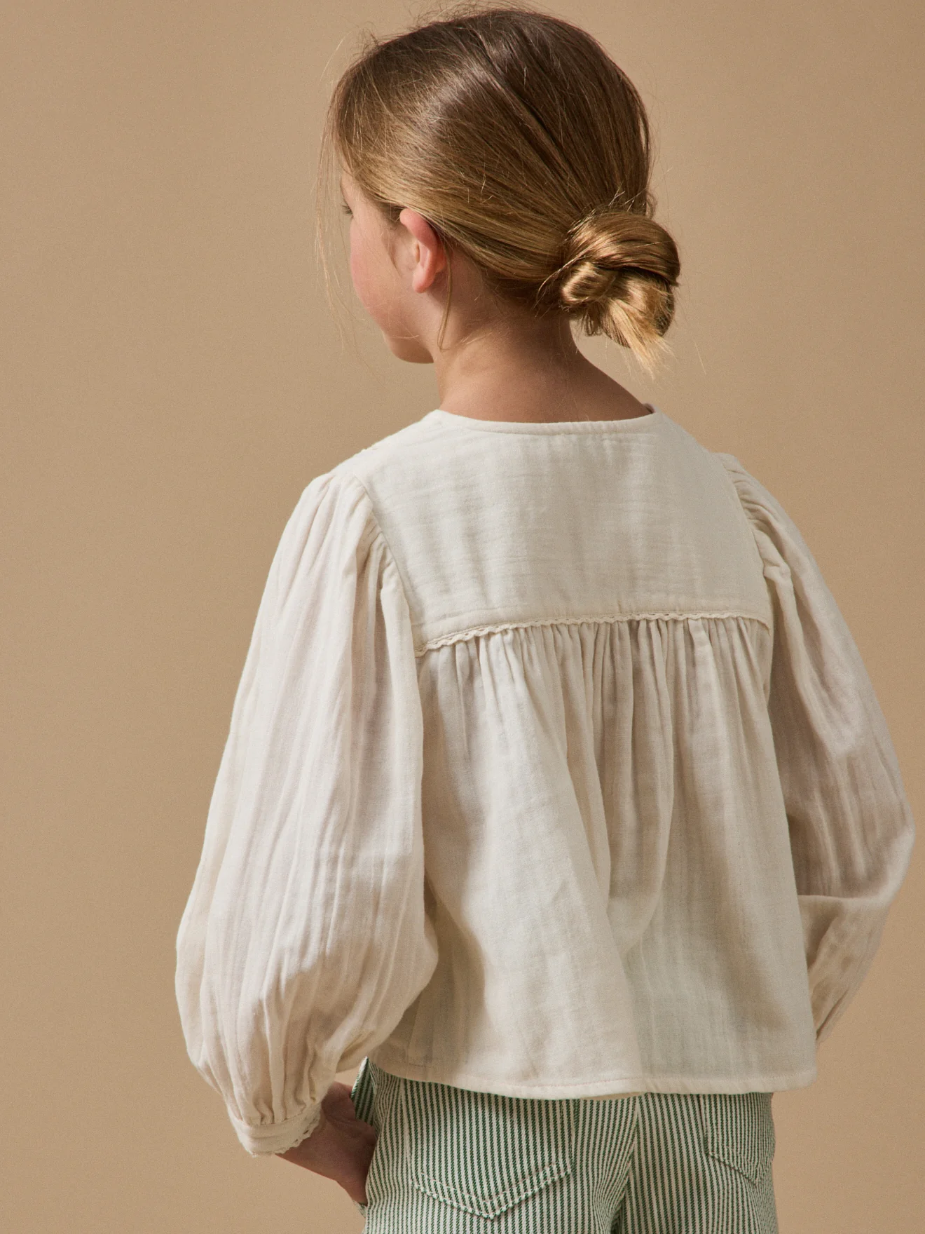 Mädchenbluse aus Baumwollgaze - Image 2