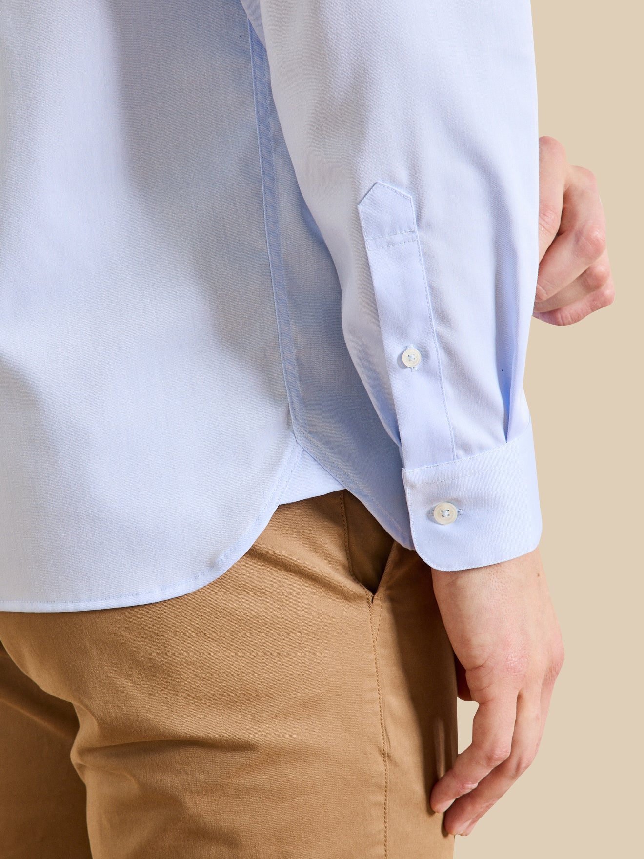 Bügelfreies und einfarbiges Regular Fit Herrenhemd aus Baumwoll-Twill - Image 3