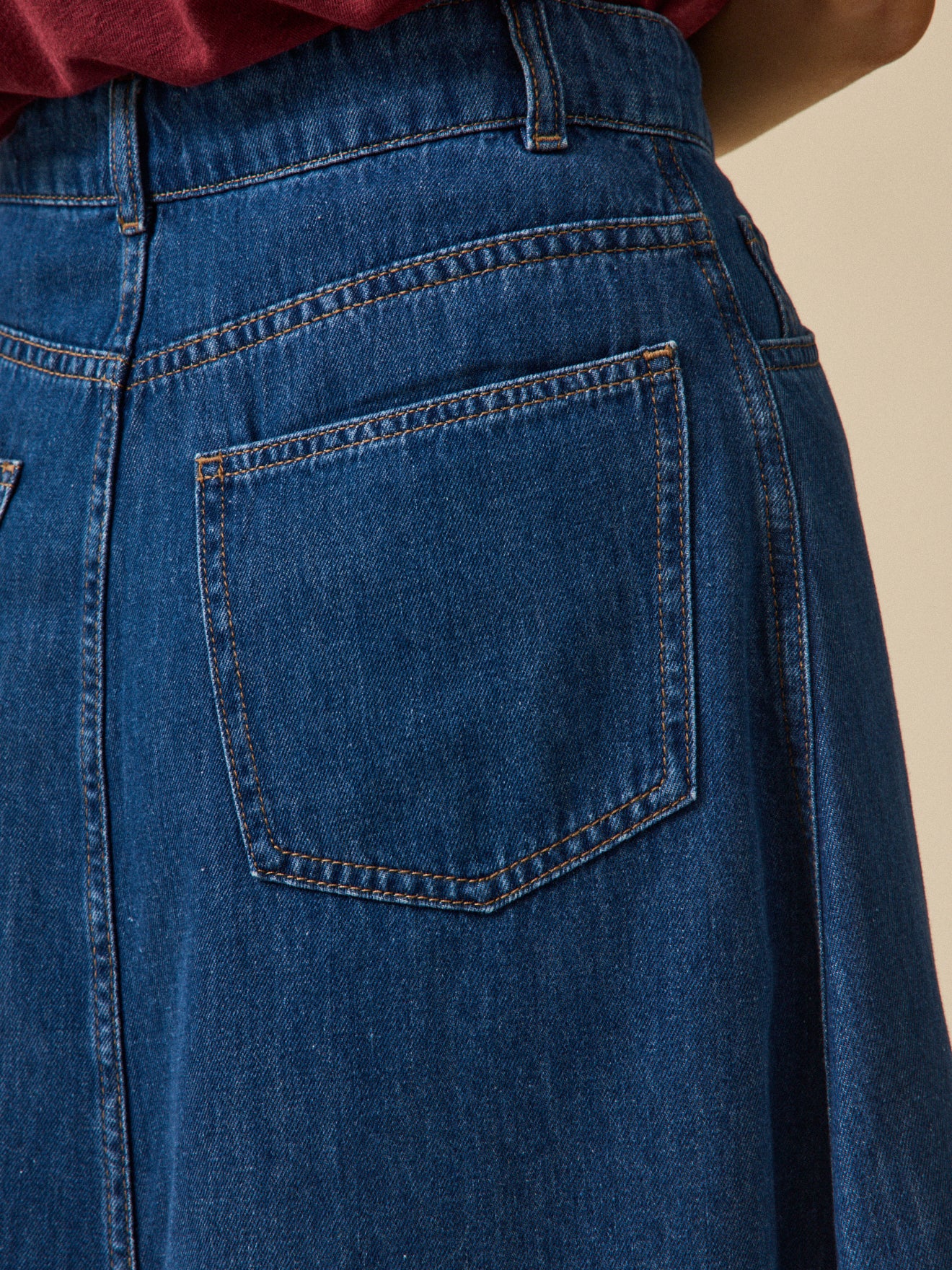 Halblanger Damenrock aus Denim aus Bio-Baumwolle - Image 4