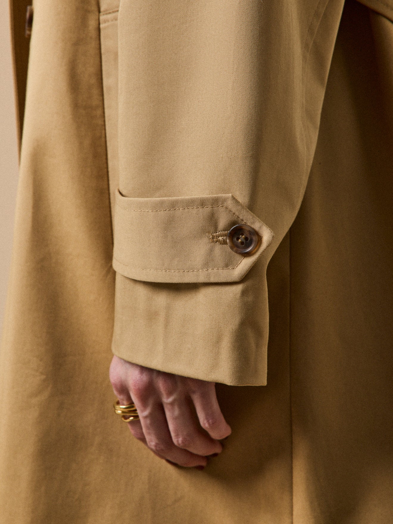 Langer Damen-Trenchcoat aus Bio-Baumwolle - Image 7