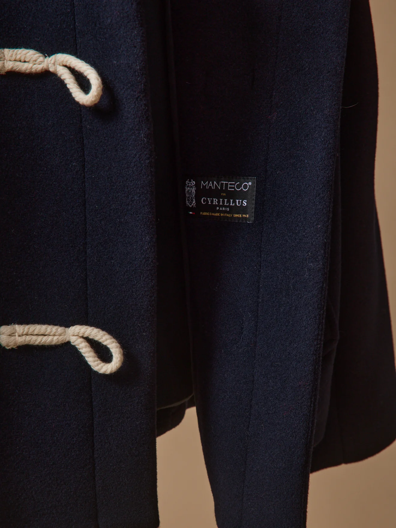 Kurze Damen-Cabanjacke aus Wolltuch - Image 8
