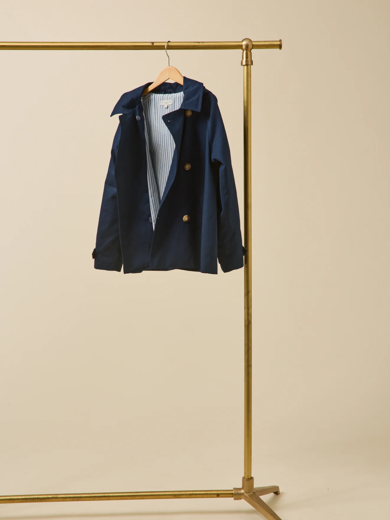 Mädchen-Trenchcoat, kurz – Junior-Kollektion - Image 8