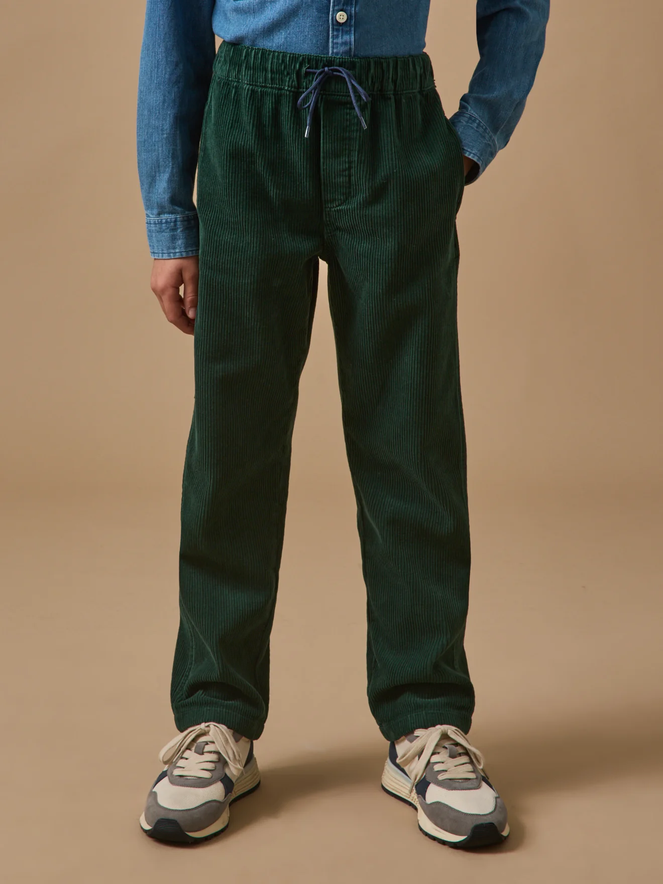 Jungenhose aus Cordsamt, lockerer Schnitt - Image 15