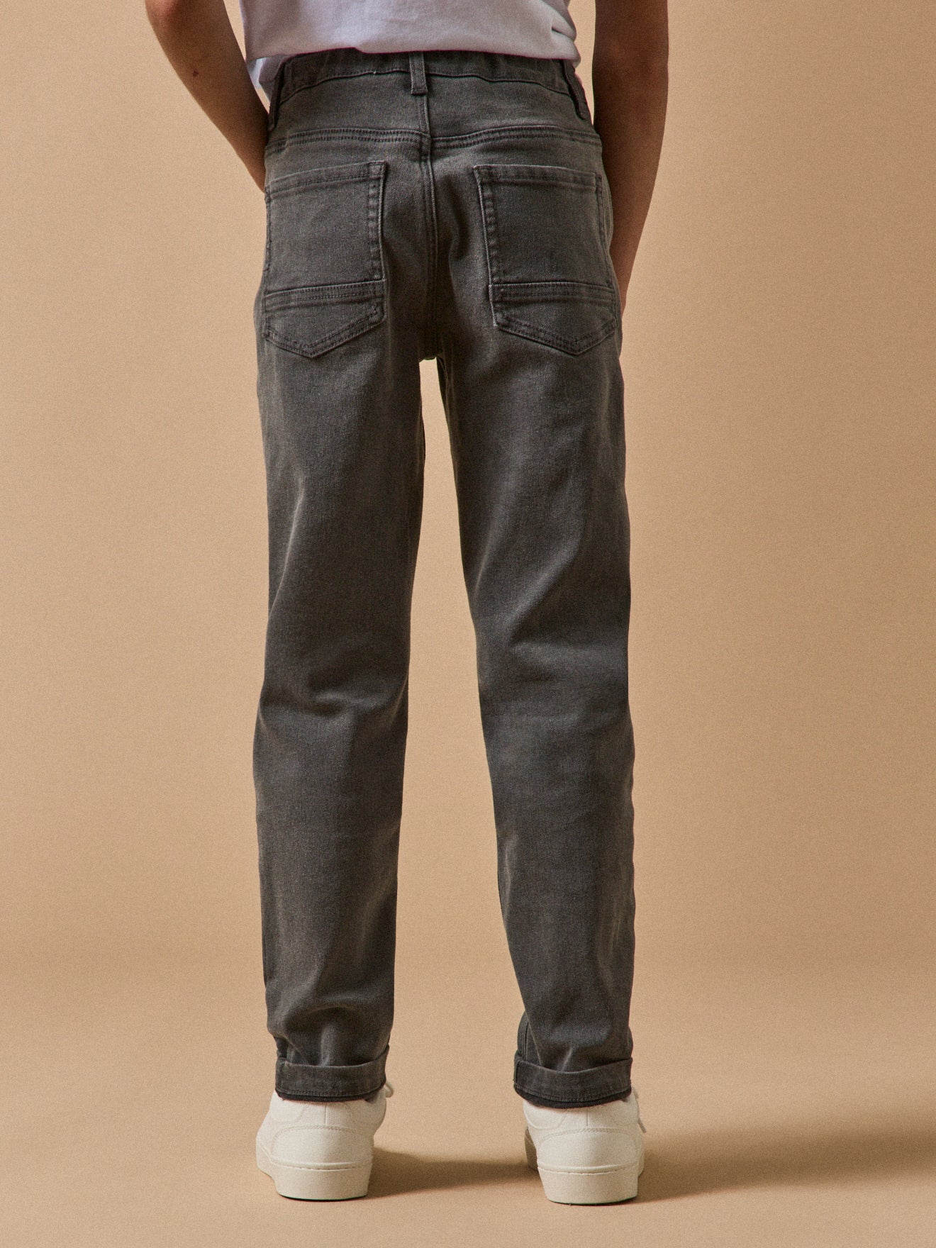Jungenhose aus Denim, locker geschnitten - Image 2