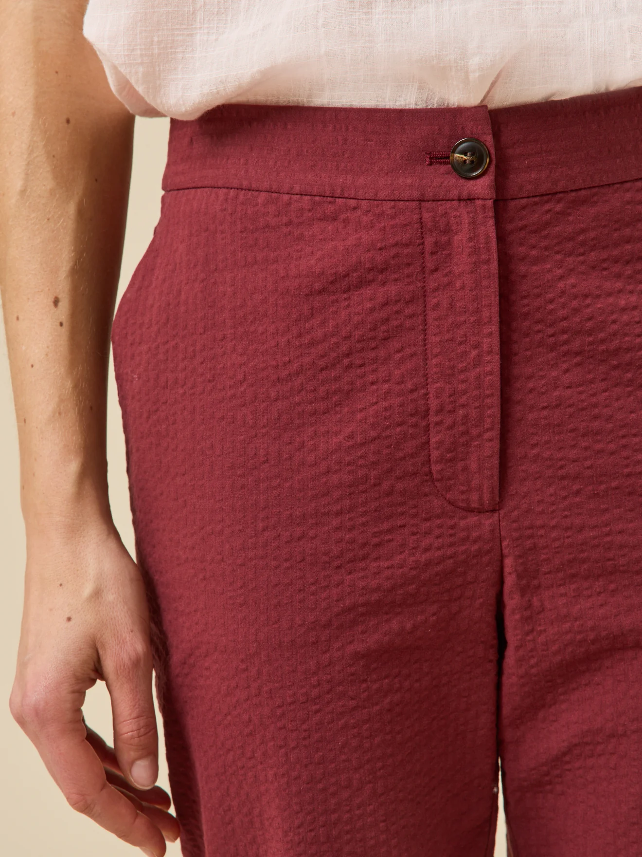 Damen-Zigarettenhose Julie aus Seersucker - Image 3