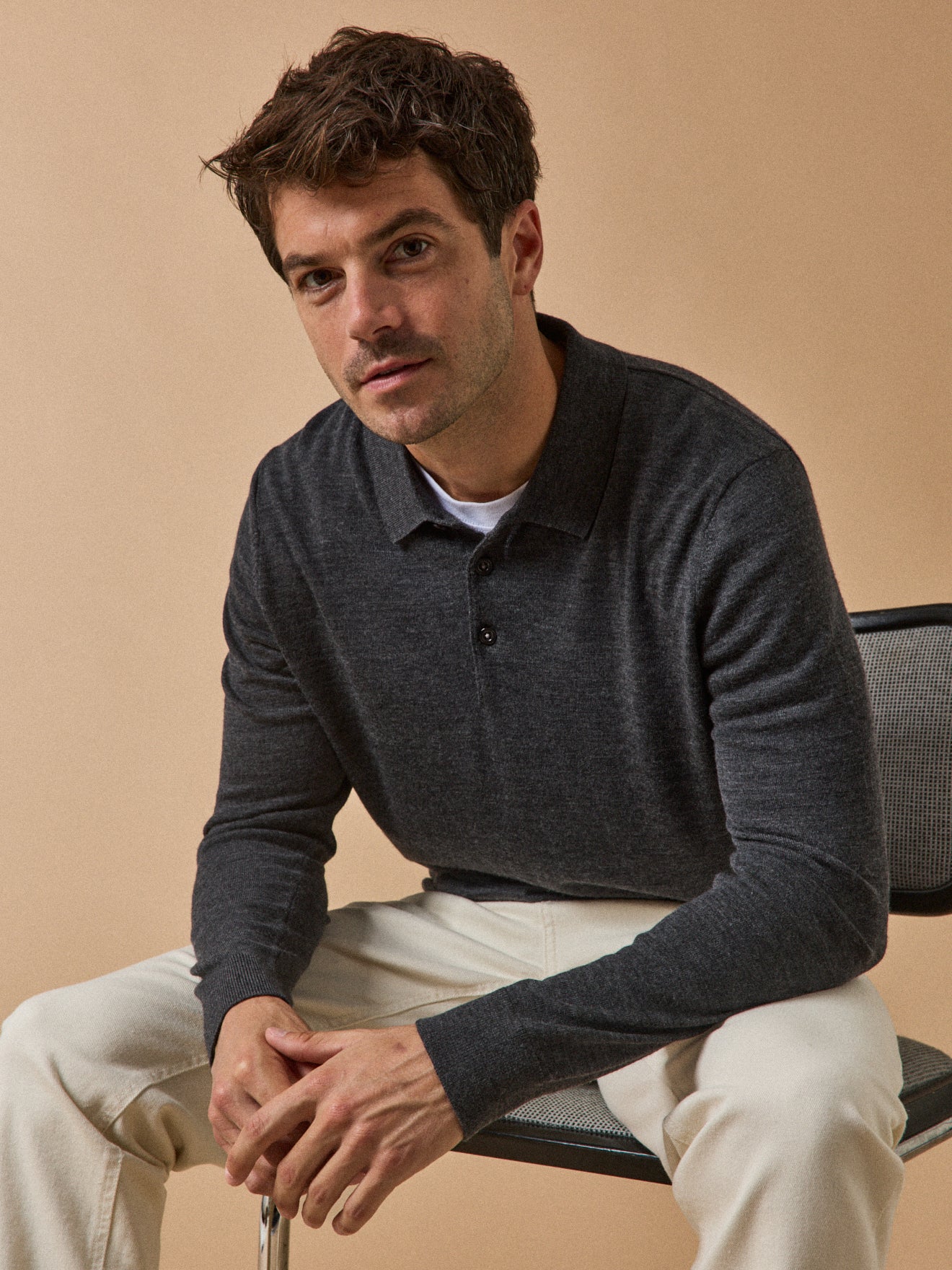 Feinmaschiger Herrenpullover mit Polokragen aus Merinowolle - Image 2