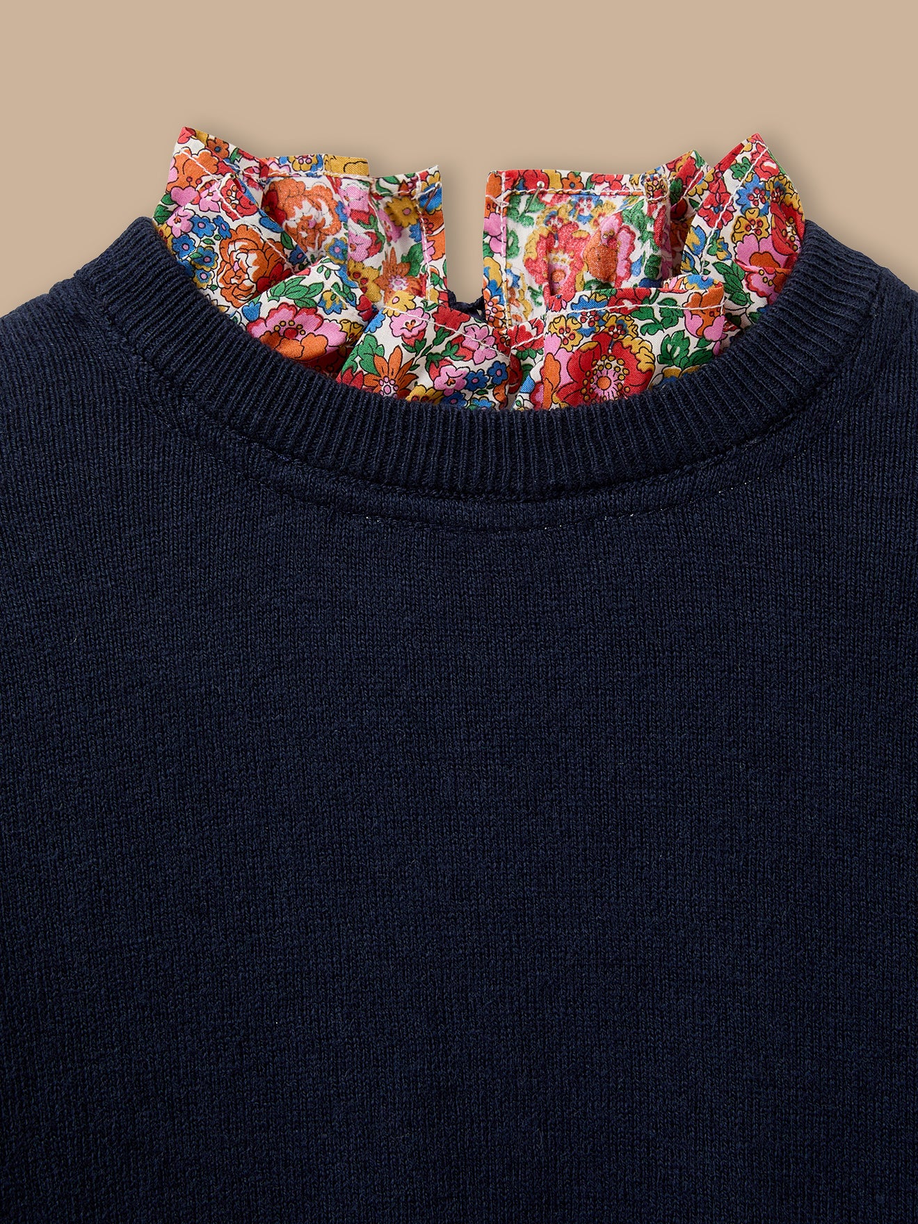Mädchenpullover mit Kragen aus Liberty®-Stoff - Image 3