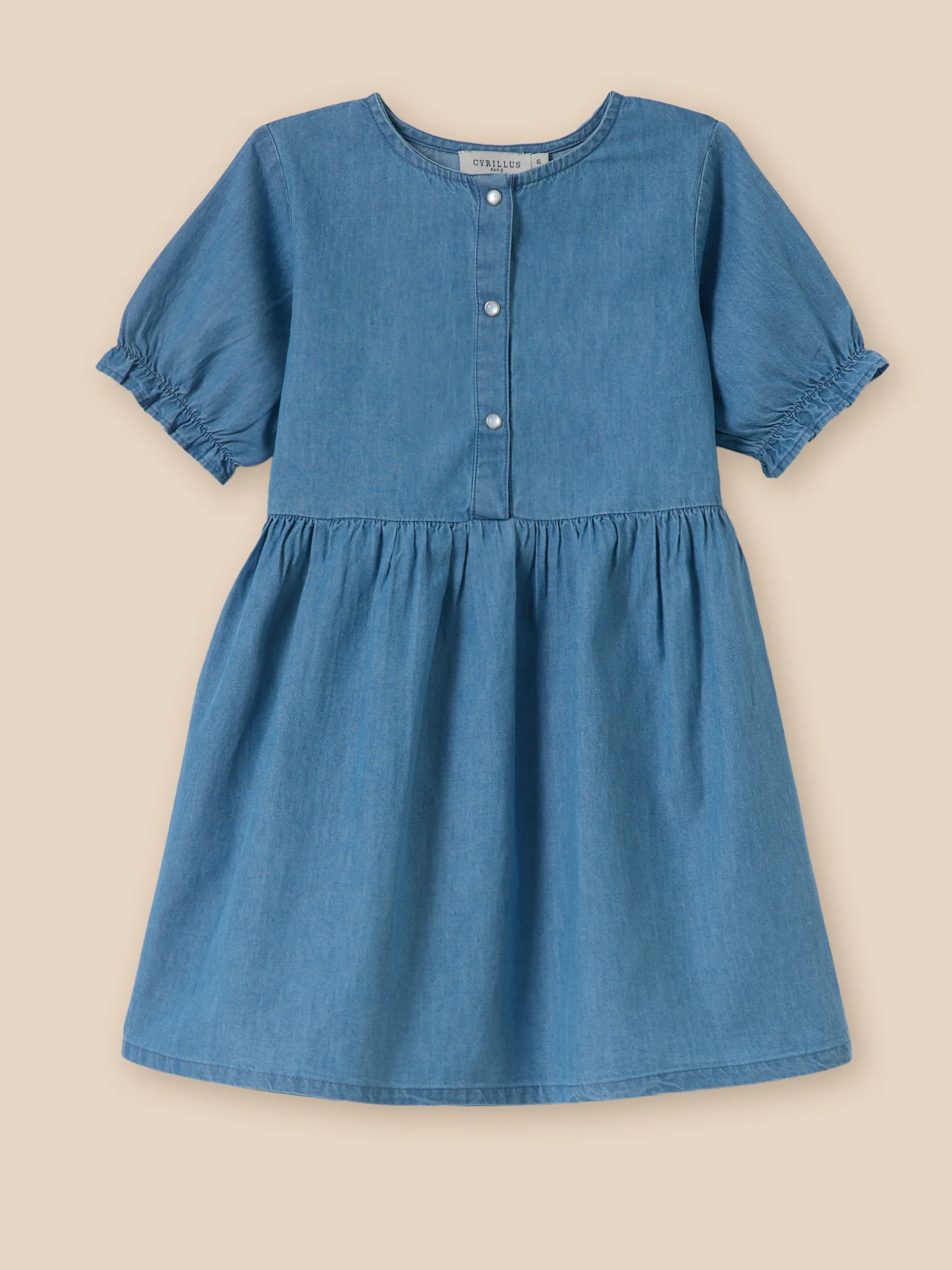 Mädchenkleid aus leichtem Denim