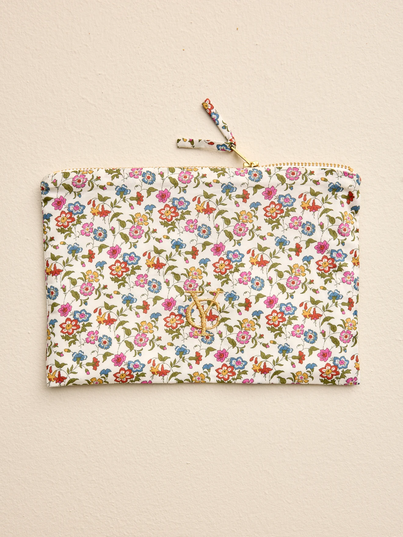 Tasche aus Liberty®-Stoff mit Stickerei – Solidaraktion - Image 3