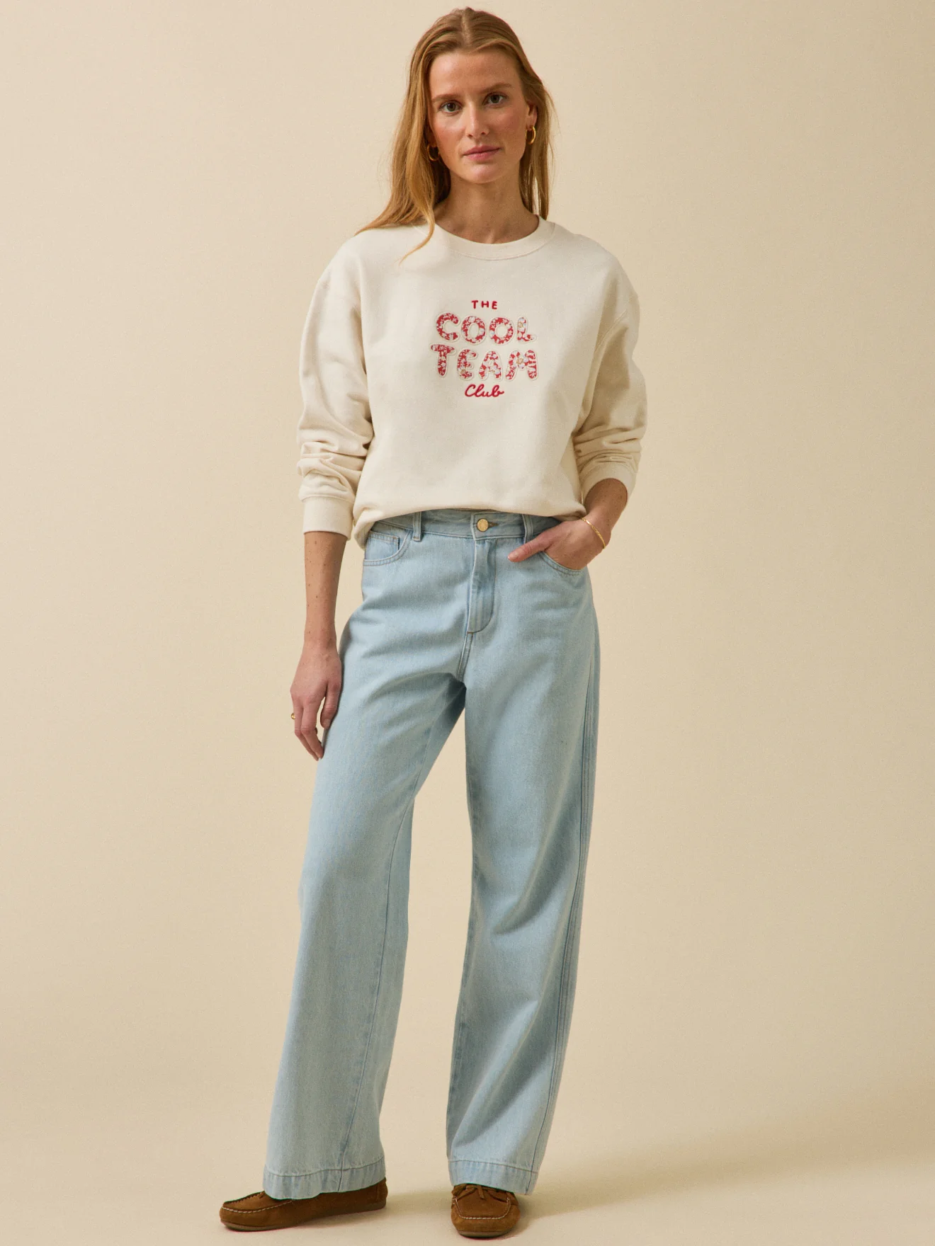 Damen-Sweatshirt aus Bio-Baumwolle mit Aufschrift aus Liberty-Stoff - Image 4