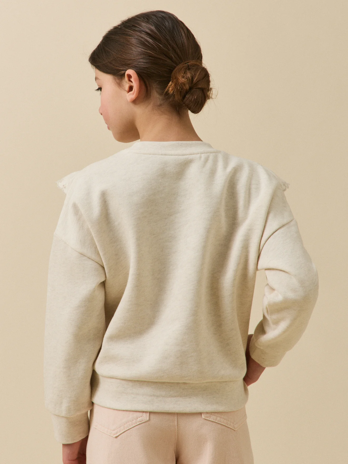 Mädchen-Sweatshirt mit Volants - Bio-Baumwolle - Image 2