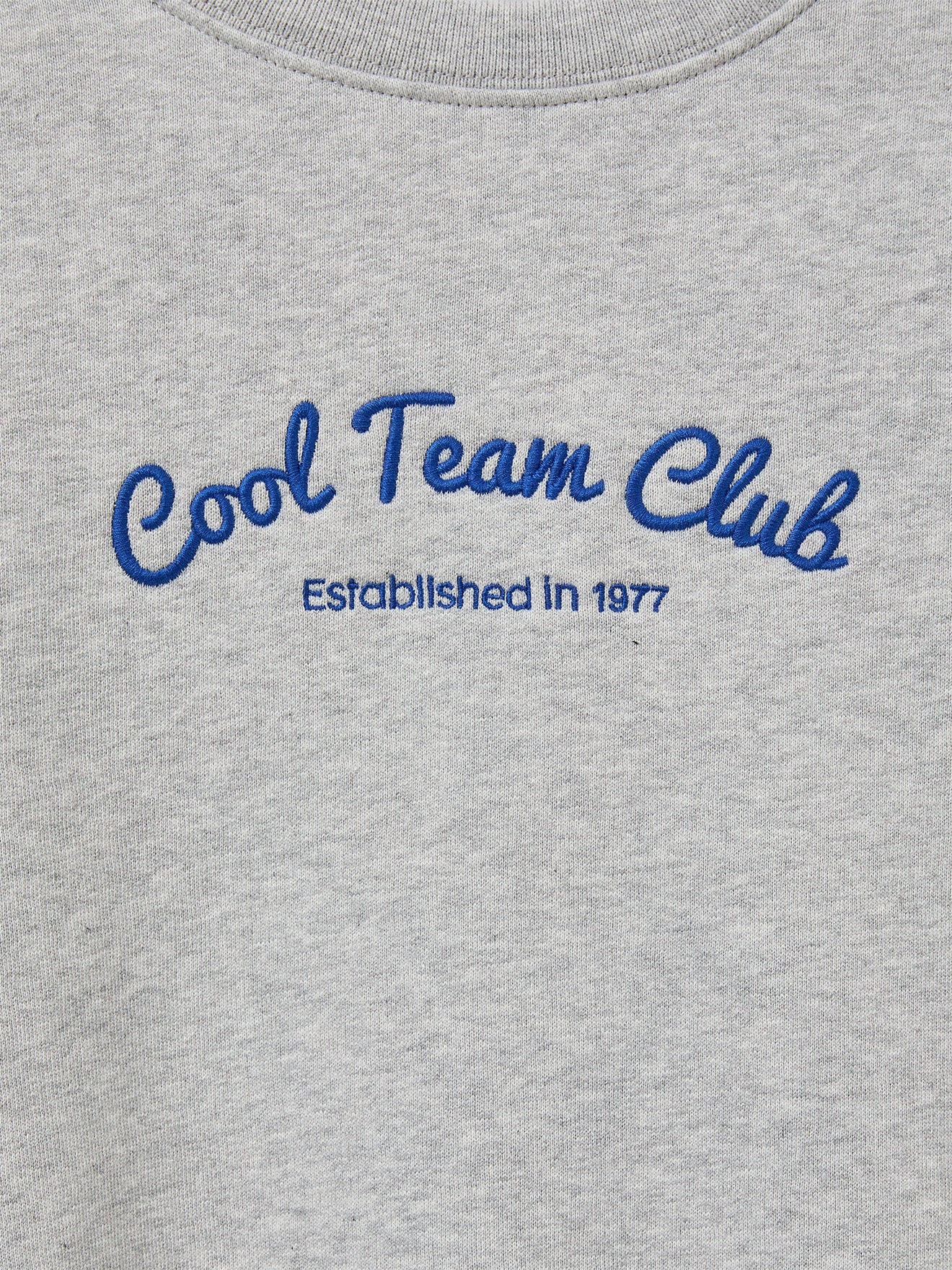 Mädchen-Sweatshirt mit Stickerei – Kollektion « Junior » - Image 6