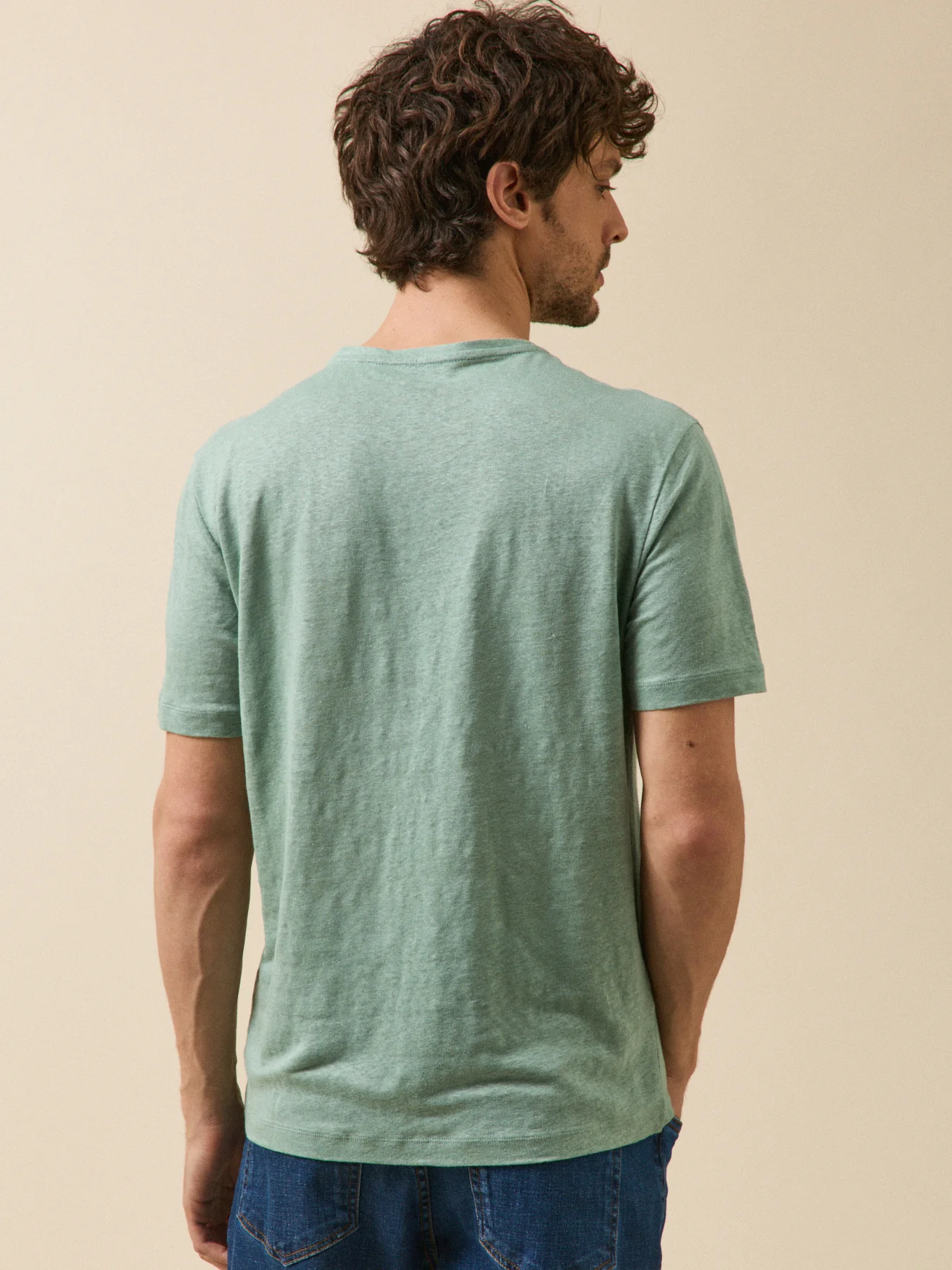 Herren T-Shirt aus Leinen mit rundem Halsausschnitt - Image 2