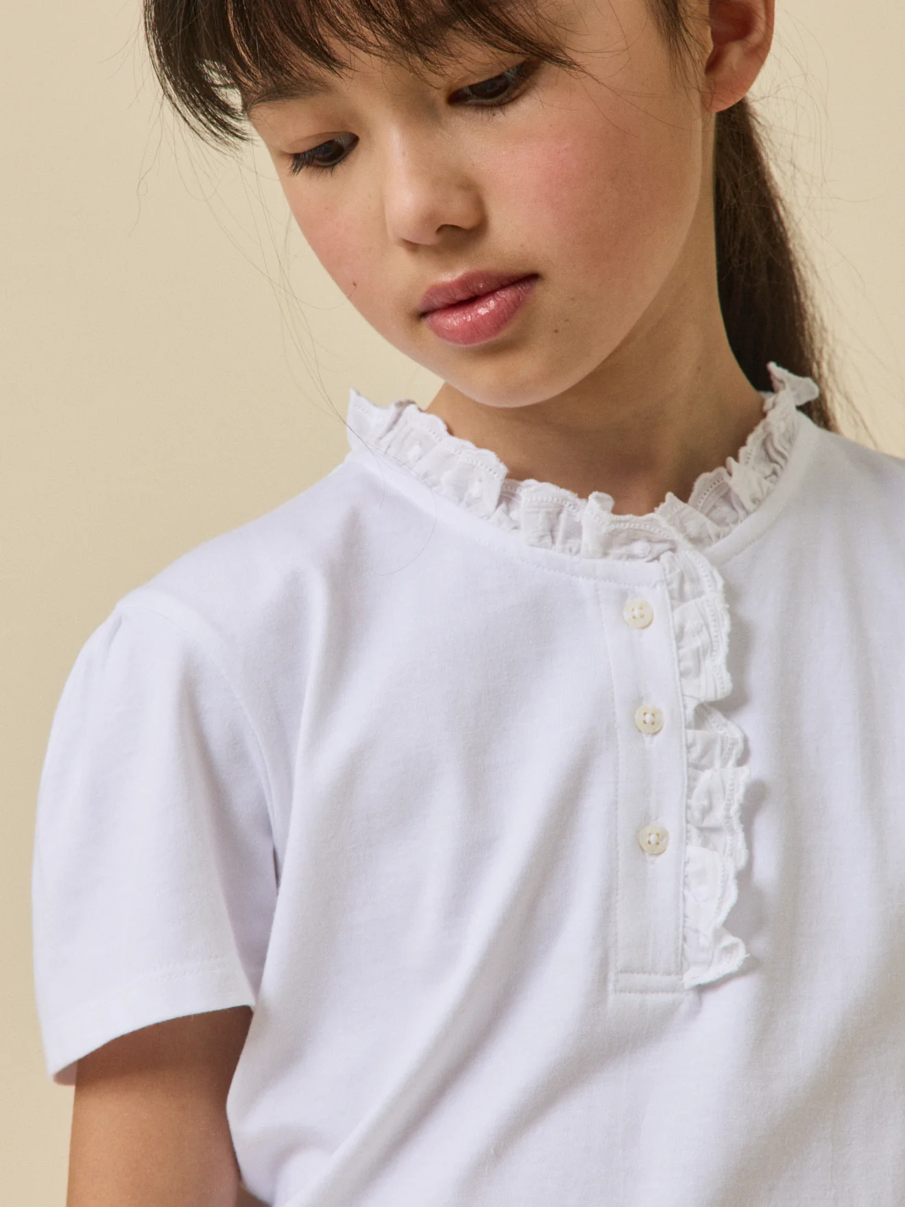Mädchen T-Shirt mit Rüschenkragen – Kollektion « Junior » - Image 3