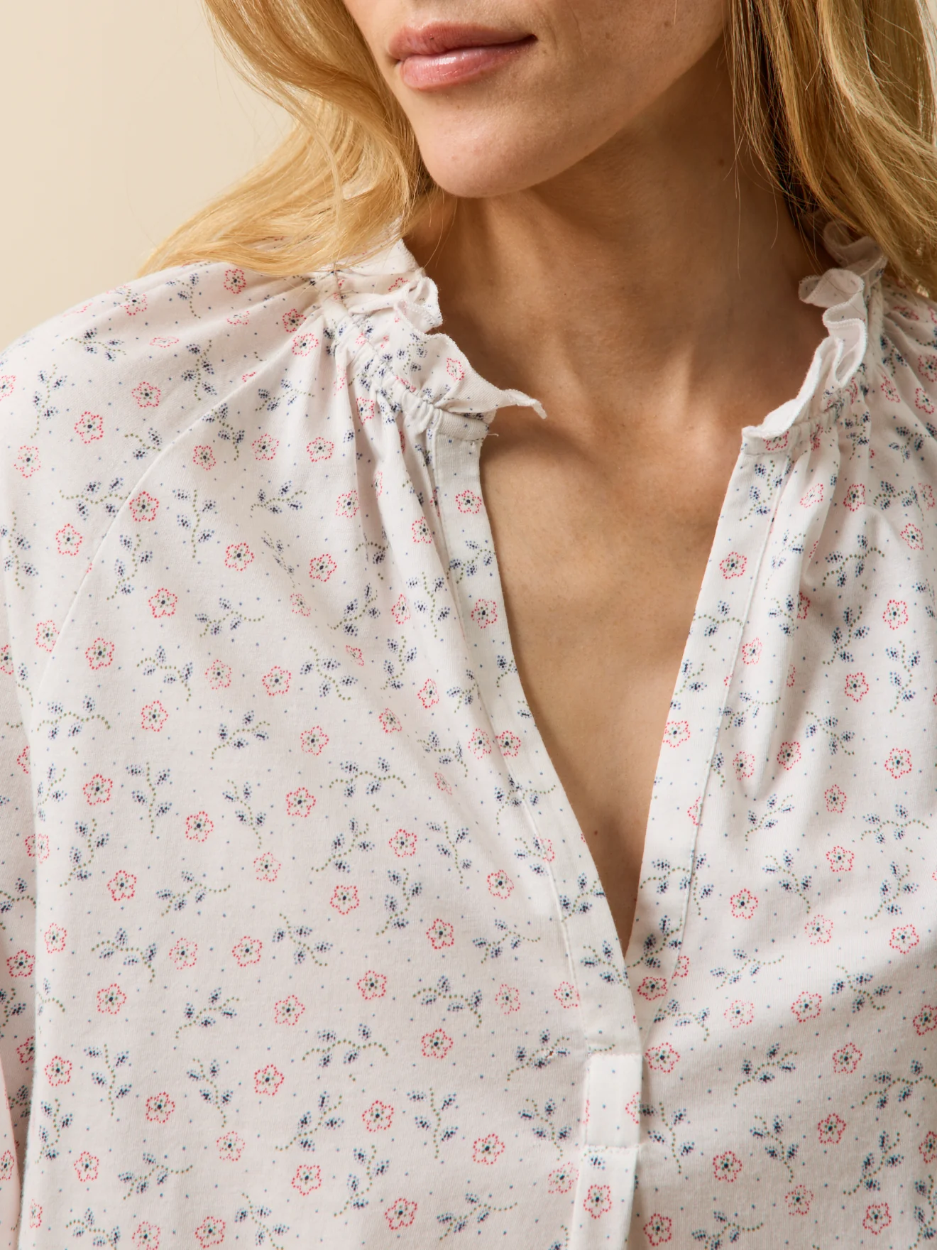 Damen-T-Shirt mit Lily-Print - Image 3
