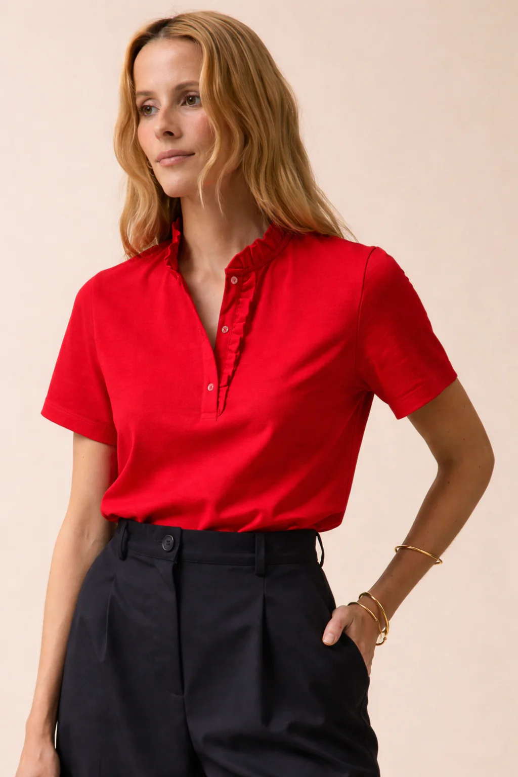 Damen-Poloshirt mit Volants am Kragen - Image 2