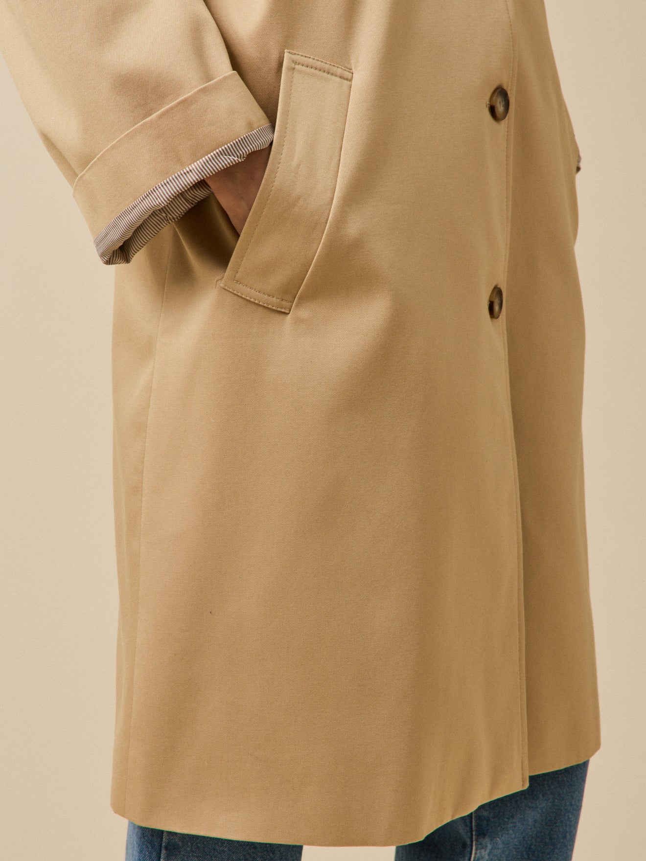 Langer Damen-Trenchcoat aus Bio-Baumwolle - Image 5